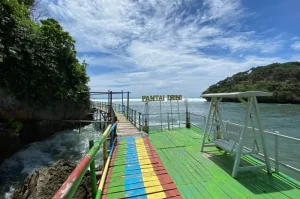 Drini Beach, a Beautiful Beach with Various Interesting Activities in Gunung Kidul