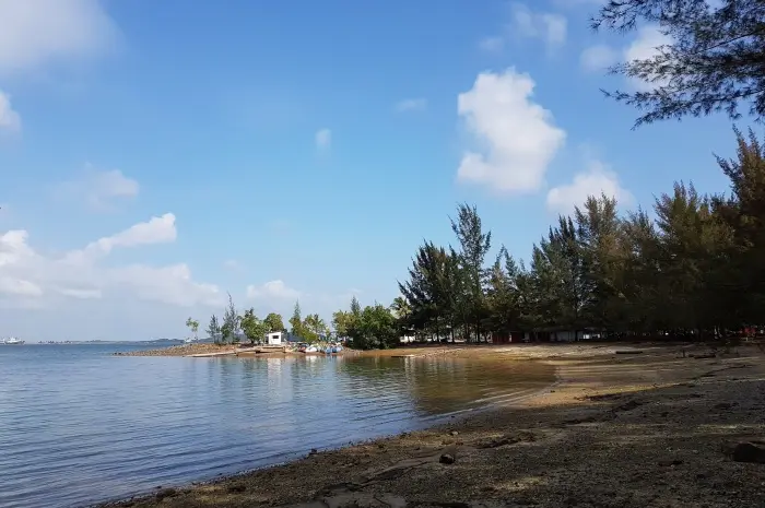 Marina Beach, a Place to Enjoy the View of Singapore from a Distance in Batam